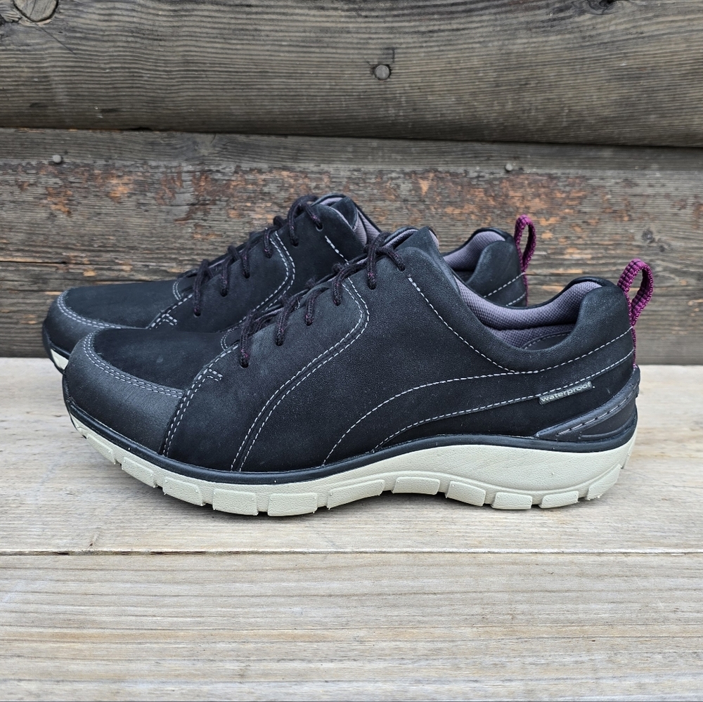 Clarks Wavewalk Sporty Waterproof, Nubuck Leather, Comfort Walking Sneaker 8W - Picture 2 of 16